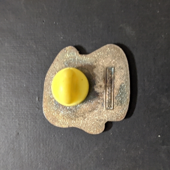 Silver Tone Black Labrador Dog Statement Brooch Pin - Picture 2 of 4